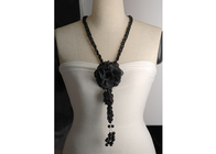 Lady preto personalizado tecido flor colares artesanais para camisola e Blusas
