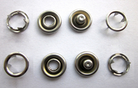 Botões de bronze coloridos da pressão do costume da liga do ferro para homens ou camisas das mulheres