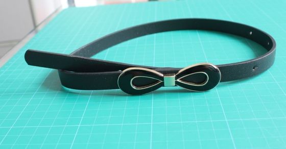 As correias de pano para a correia do plutônio da mulher com preto e ouro da curva curvam, 2cm