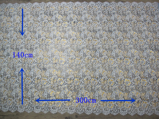 Aparamento de nylon metálico dourado do laço da pestana para a largura da forma 140CM dos vestidos