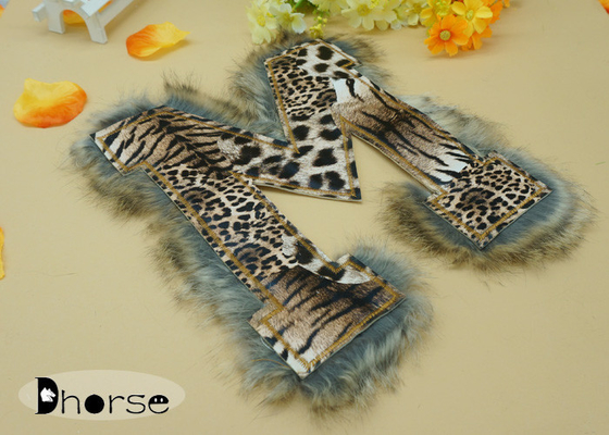 Leopardo da letra M Brown que imprime Applique frisado da guarnição para a roupa