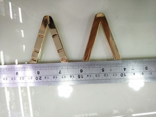 O ajuste da colar do colar do metal das mulheres v veste o Special para o vestido