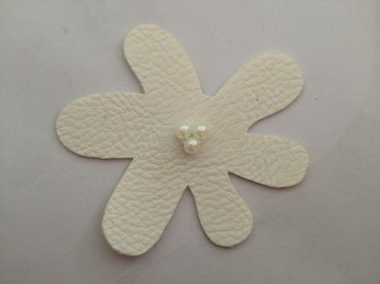 Corpete branco da flor artificial do vestuário elástico com o 3D/grânulos personalizados