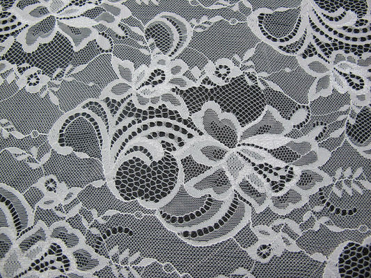 Floral suíço de nylon branco da tela do laço feito malha com laço da beira e borda da vieira
